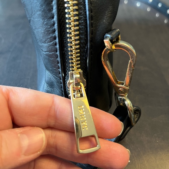 IMNYC Isaac Mizrahi black leather crossbody purse - Picture 12 of 12